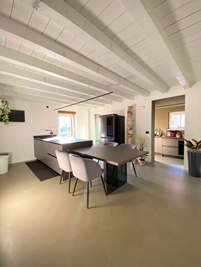 Appartamento con 7 locali in vendita in Vittorio Veneto