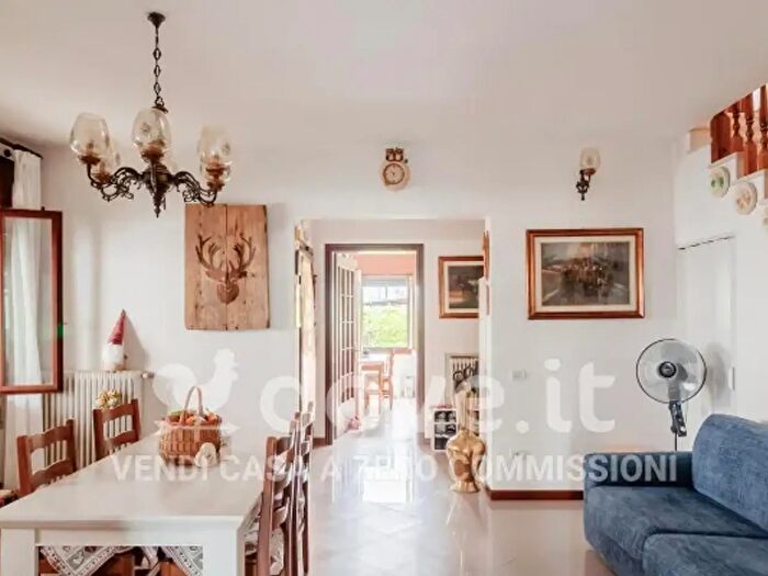 Casa con 5 locali in vendita in Via Alcide De Gasperi Snc, Montegrotto Terme