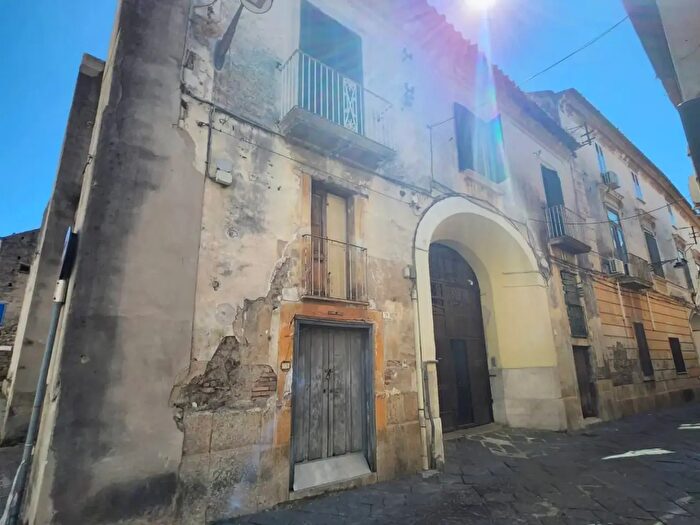 Casa con 14 locali in vendita in Via Albana, Santa Maria Capua Vetere