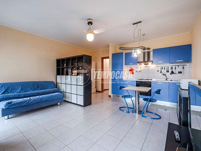 Appartamento monolocale in affitto in Via Caduti in Missione di Pace, Rubattino, Milano