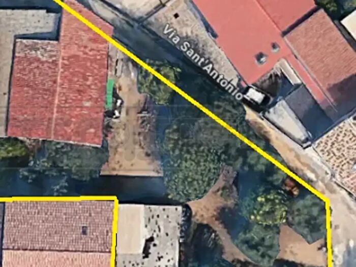 Casa in vendita in Via Indipendenza, Puegnago Sul Garda