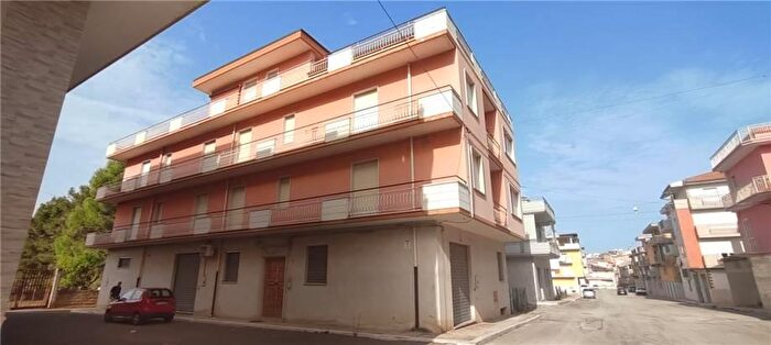 Appartamento con 13 locali in vendita in San Nicandro Garganico