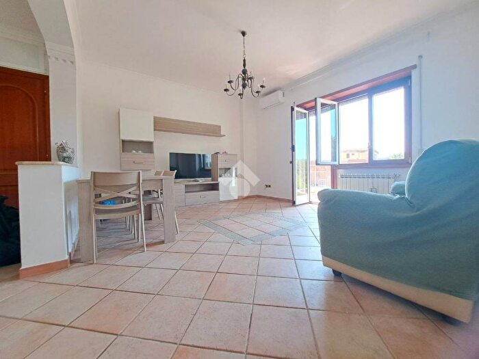 Appartamento trilocale in affitto in Via Andreotto Saracini, Ostia Ponente, Roma