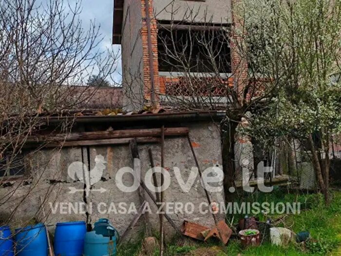 Casa trilocale in vendita in Via Solferino, Gandino