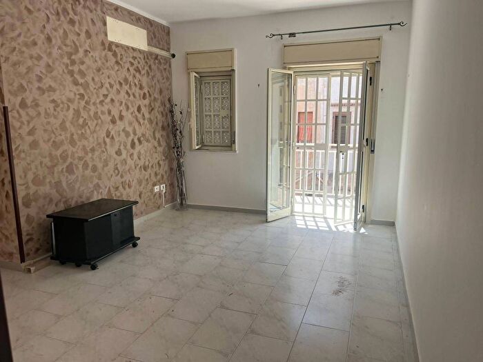 Appartamento trilocale in affitto in Villabate