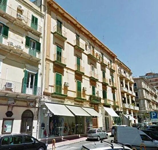 Appartamento con 7 locali in vendita in Via Anfiteatro Borgo Taranto Taranto, Taranto