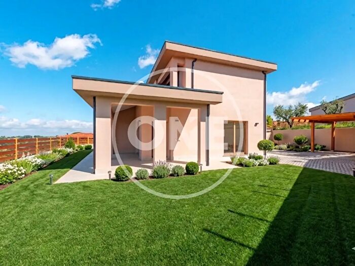 Casa quadrilocale in vendita in Via Colle Palombara, Zagarolo