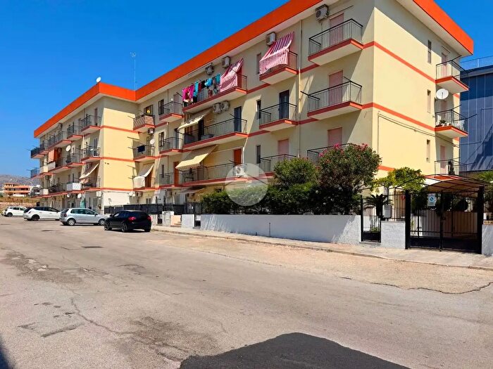 Appartamento quadrilocale in vendita in Via Don Silvestro Mastrobuoni, Manfredonia