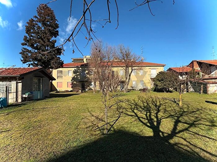 Case in Vendita e in Affitto - 3