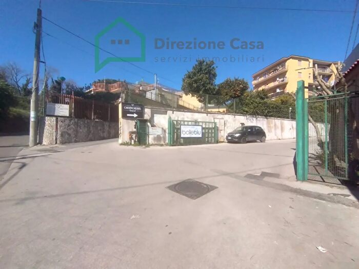 Appartamento quadrilocale in vendita in Via Gaetano Salvatore, Napoli