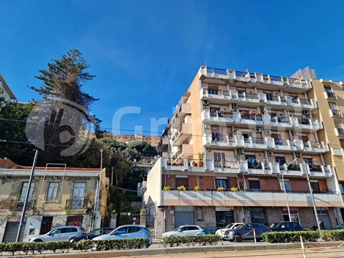 Appartamento con 5 locali in vendita in Viale Libertà, Messina