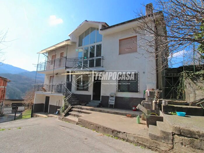 Appartamento con 8 locali in vendita in Via Alma Bertola, Frabosa Sottana