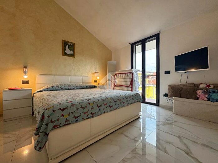 Appartamento quadrilocale in vendita in Via C Beldi, Romentino