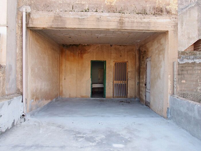 Casa con 6 locali in vendita in Via Trapani, Marsala
