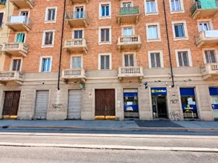 Appartamento bilocale in vendita in Via Genova, Torino