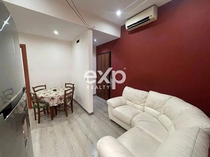 Appartamento trilocale in vendita in Reggio Calabria