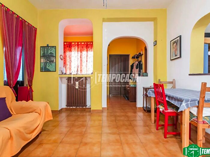 Appartamento trilocale in vendita in Via Bernardino Luini, Garbagnate Milanese