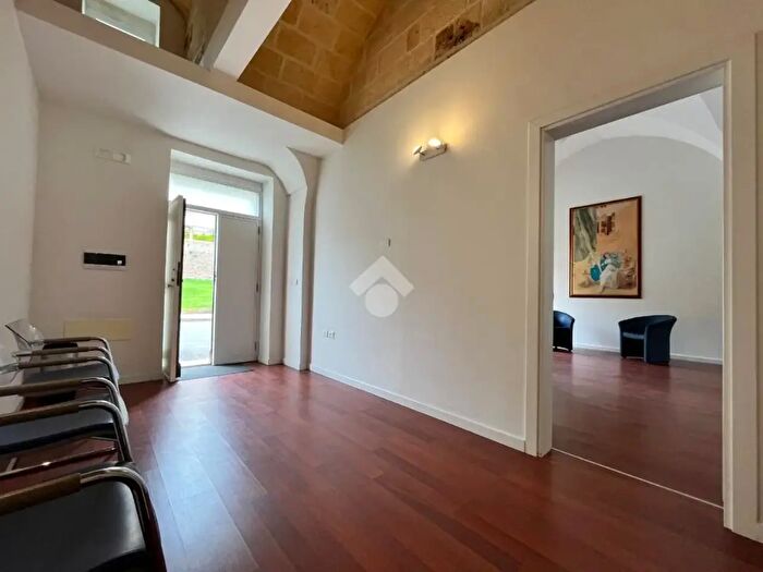 Casa con 5 locali in affitto in Via Manfredi Svevo, Mesagne
