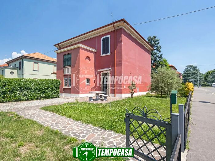 Appartamento bilocale in vendita in Viale Vittorio Emanuele II, Capriate San Gervasio