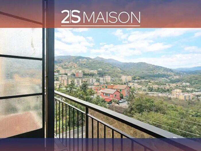 Appartamento quadrilocale in vendita in Via Mogadiscio, Genova