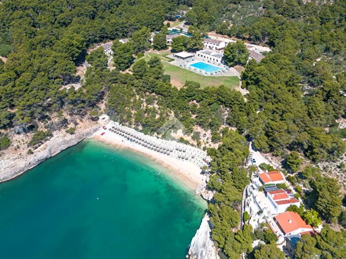 Appartamento bilocale in vendita in Via Delfini, Vieste