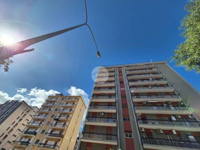 Appartamento quadrilocale in affitto in Via Sebastiano La Franca, Oreto Perez, Palermo