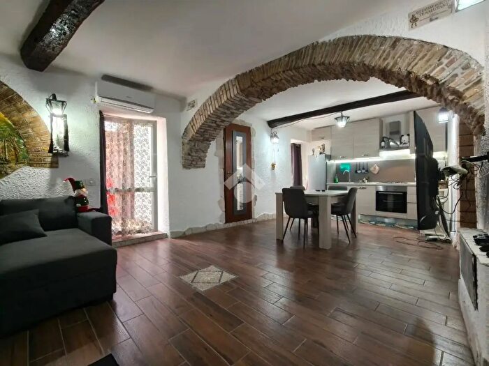 Appartamento trilocale in vendita in Via Quintino Sella, Mentana