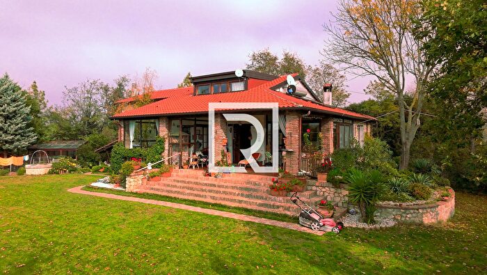 Casa quadrilocale in vendita in Valle, Sogliano Al Rubicone