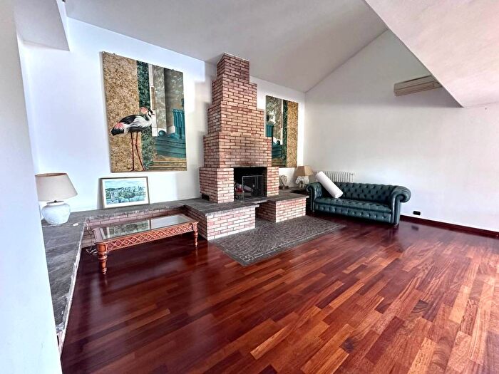 Casa con 6 locali in affitto in Largo dellOlgiata, Olgiata, Roma