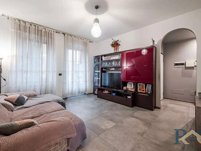 Appartamento trilocale in vendita in Via Giuseppe Ripamonti, Milano