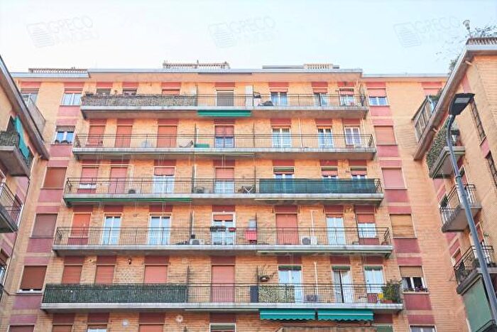 Appartamento bilocale in vendita in Via Flumendosa, Milano