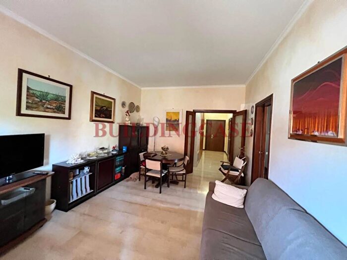 Appartamento trilocale in affitto in Via di Grotta Perfetta, Ardeatino Montagnola, Roma