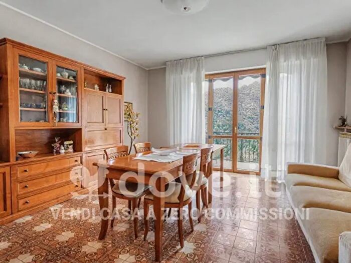 Appartamento trilocale in vendita in Via Pedretti, Oneta