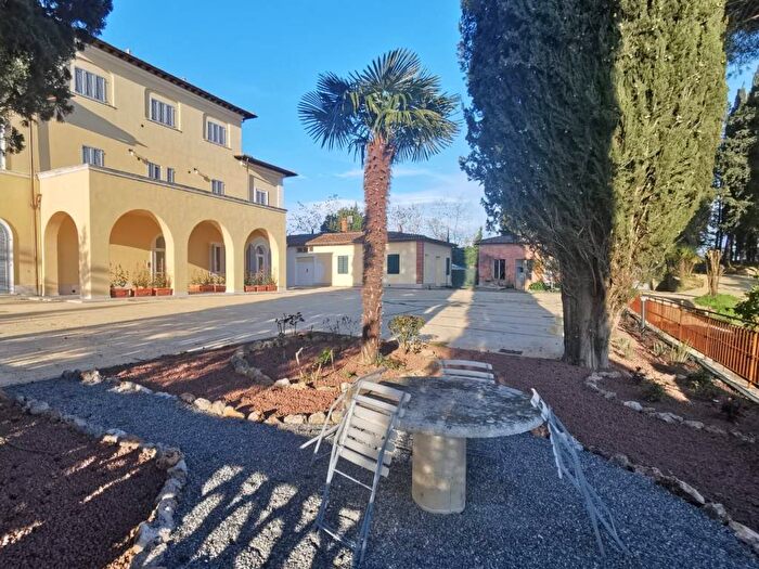 Appartamento quadrilocale in affitto in Vico Alto San Miniato, Siena