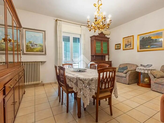Appartamento trilocale in vendita in Appartamento Via Zendrini, Brescia