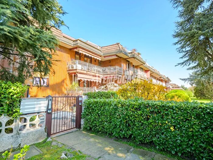 Appartamento quadrilocale in vendita in Via Morona, Trezzano Sul Naviglio