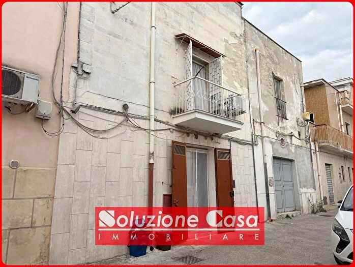 Casa bilocale in vendita in Via Ronco De Giosa, Canosa Di Puglia