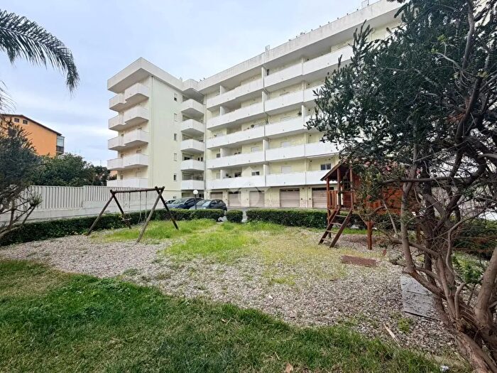 Appartamento quadrilocale in affitto in Vico Soccorso, Reggio Calabria