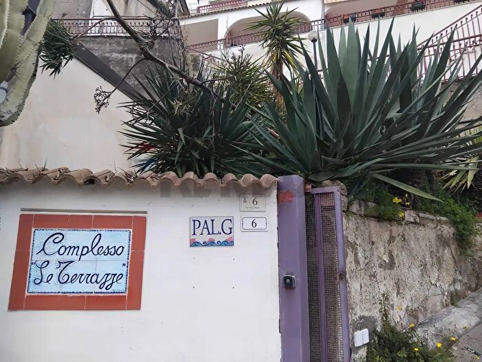 Appartamento quadrilocale in vendita in Contrada Sillemi, Letojanni