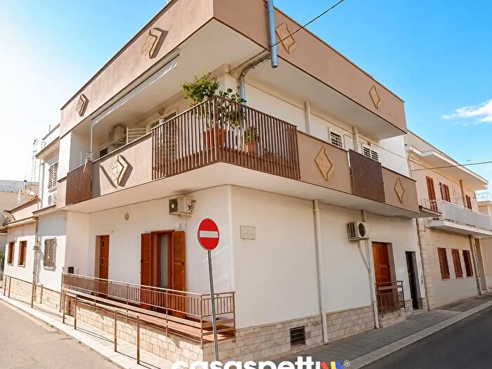 Appartamento quadrilocale in vendita in Via Pisa b, Modugno