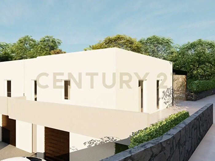 Casa con 8 locali in vendita in Via Lavina, Aci Bonaccorsi