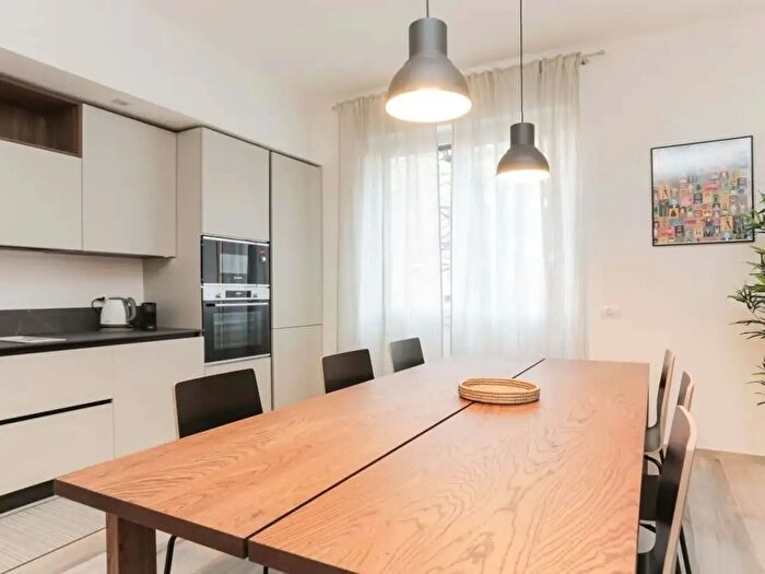 Appartamento monolocale in affitto in Via Negroli, Milano