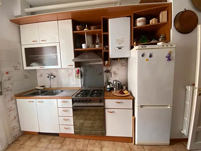 Appartamento trilocale in vendita in Via del Greto, Bologna