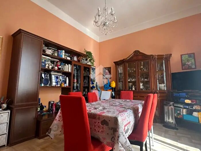 Appartamento con 5 locali in vendita in Via Nicola De Roggiero, Trani