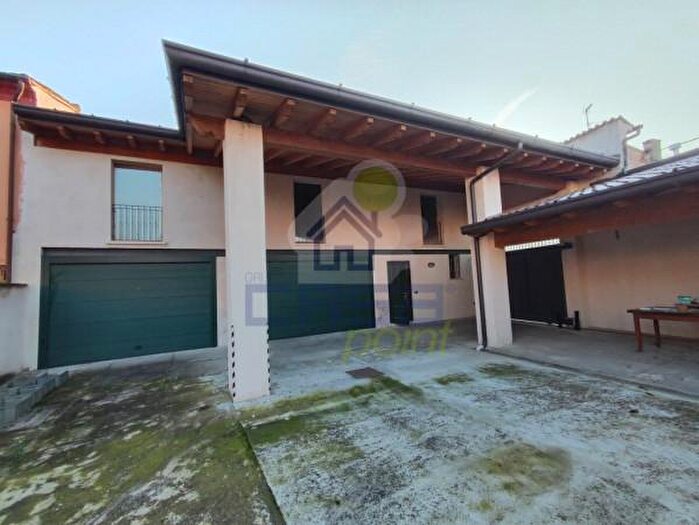 Casa bilocale in vendita in Via del Patriota, Gabbioneta Binanuova