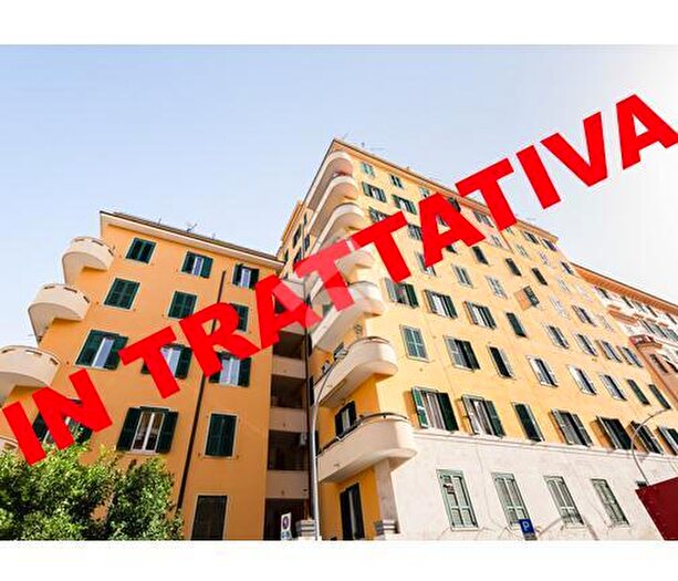 Appartamento bilocale in vendita in Via Caltagirone, Roma