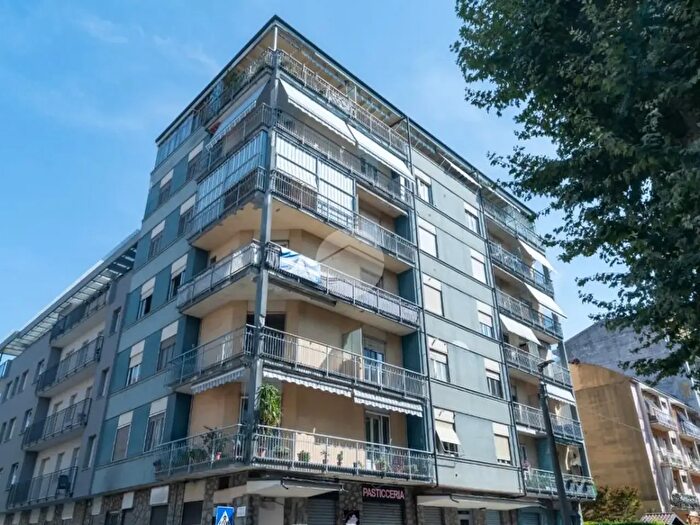 Appartamento trilocale in vendita in Via Po, Chivasso