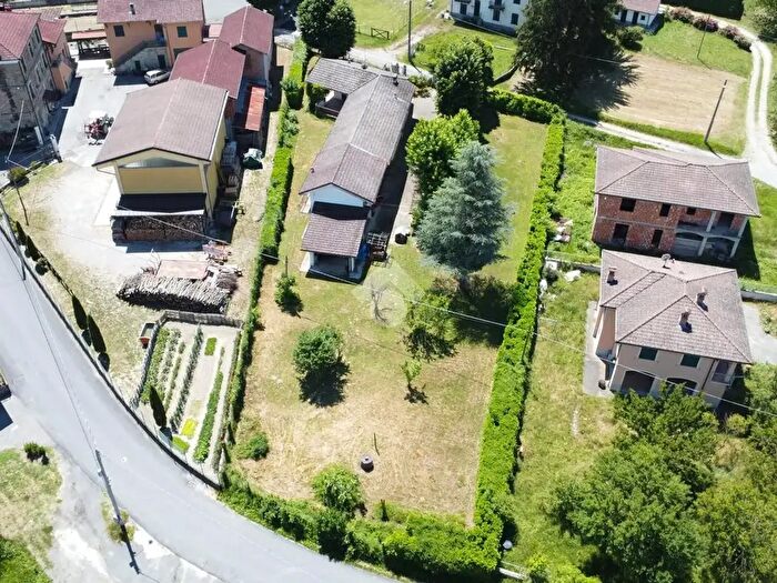 Casa con 6 locali in vendita in Località Pratolungo, Gavi