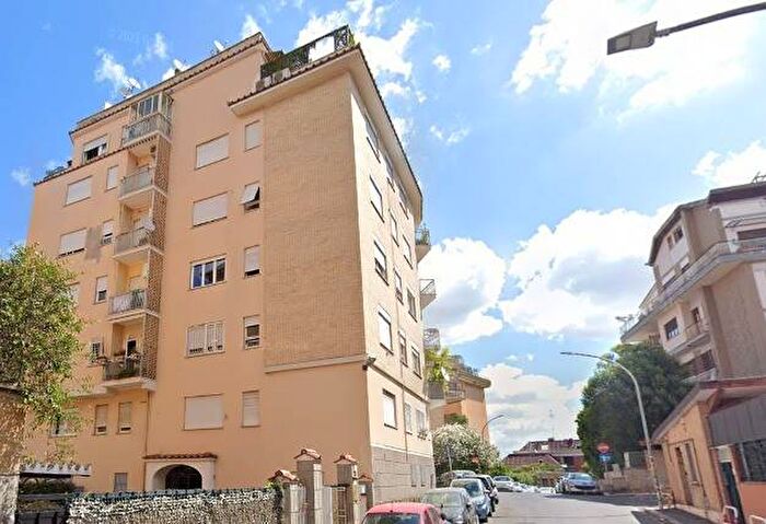 Appartamento bilocale in affitto in Via Vincenzo Tiberio, Fleming, Roma