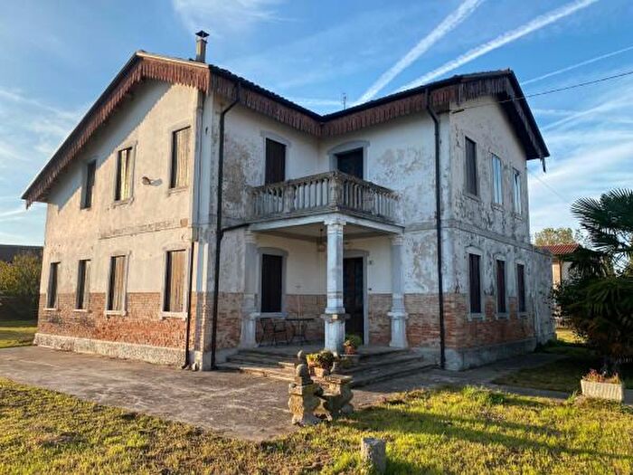 Casa con 6 locali in vendita in Via Campagnon, Arre